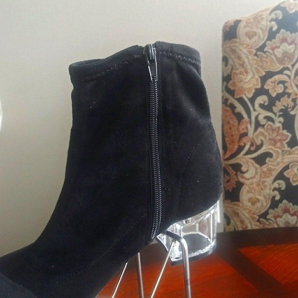 Macy's Striking Unique Black Suede Acrylic Heel Boots NWT and Box